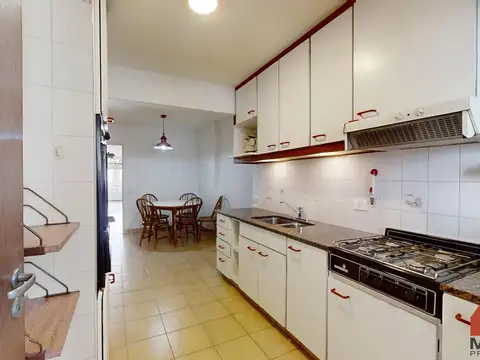 Departamento 4 ambientes con 2 baños