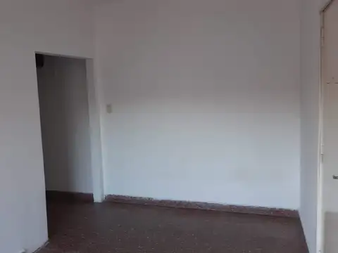 Depto Tipo Casa en Alquiler de 2 ambientes