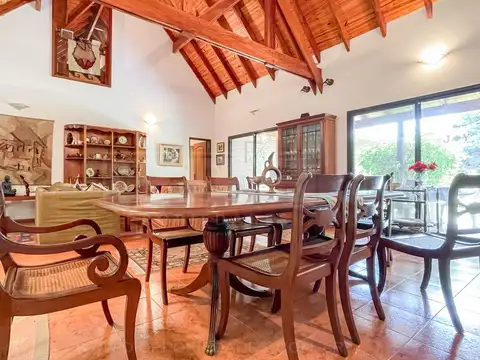 Casa en Venta en Garin-Centro, USD 315.000