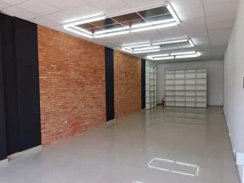 Local en Venta en Cerro De Las Rosas, USD 117.000