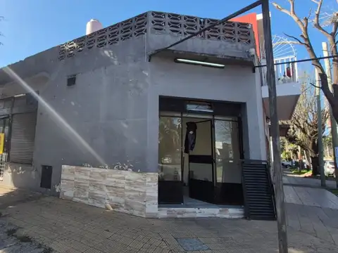 Local - Alquiler - Argentina, villa maipu - ROMA 1192