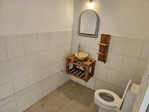 Local en Alquiler en Constitucion, $ 350.000