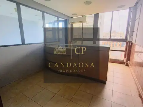 Oportunidad  Excelente Oficina en Venta, Apto Credito