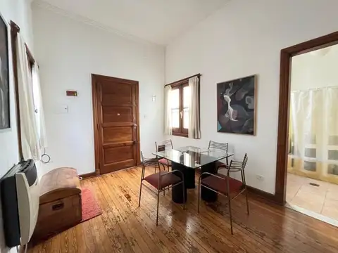 Edificio francés - Alquiler temporario con muebles - 3 ambientes - Retiro