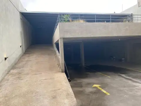 Cochera en Venta en PB Barrio Echesortu