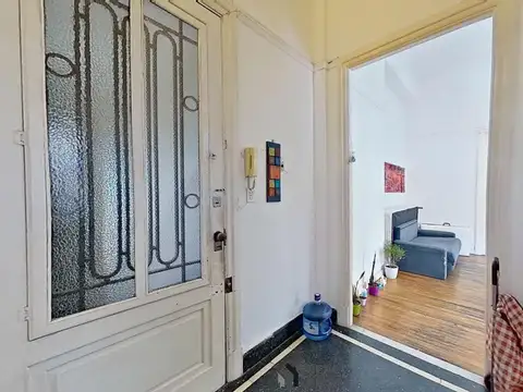 VENTA Departamento 3 Ambientes luminosos c/patio y dependencia en Balvanera