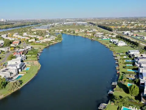 Terreno en Venta en Barbarita, USD 1.000.000