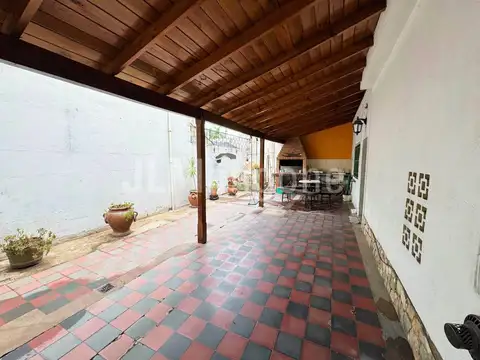 Ph 5 amb cochera, patio, terraza y local