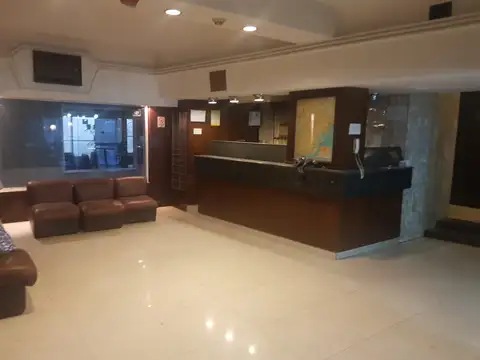 Ideal inversionista Argentino o del exterior . 2 inmuebles venta en block . Hotel de 51 habitaciones con bar adelante + edificio co 16 departamentos , con bauletas + local de 48 m2 y sótano de 40 m2