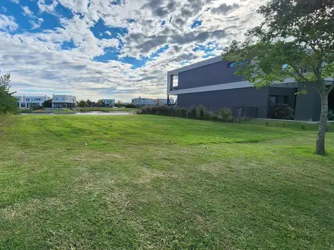Terreno en Venta 40  mts Fondo