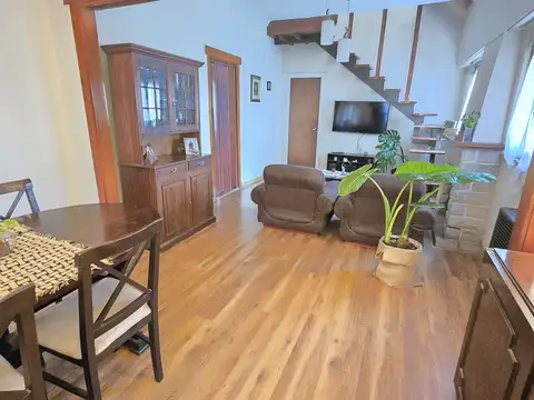 Depto Tipo Casa en Venta de 3 dormitorios