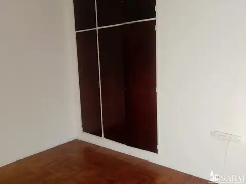 Depto Tipo Casa 5 ambientes con 1 baño