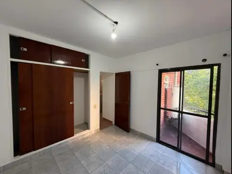 Maestro Ángel D Elía 1200, Piso 4