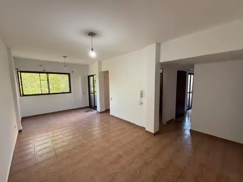 Maestro Ángel D Elía 1200, Piso 4