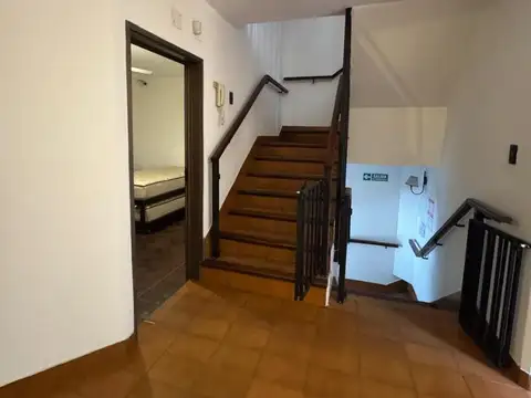 Departamento 5 ambientes con 2 baños
