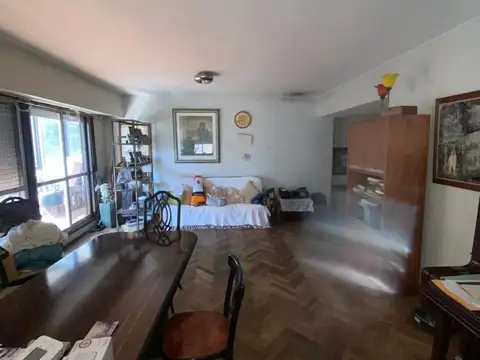 Departamento 5 ambientes con 2 baños