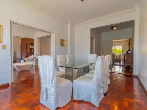 Departamento 6 ambientes con 3 baños