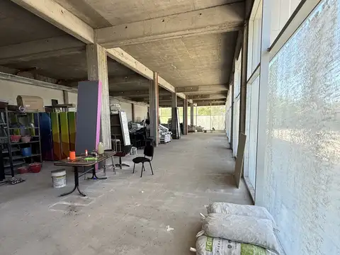 Avenida Presidente Perón 10100