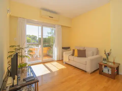 DEPARTAMENTO 3 AMBIENTES,  CON BALCON CORRIDO