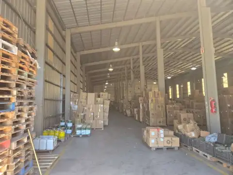 Galpón 1500m2 parque industrial de Alvear