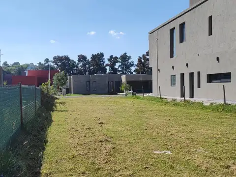 Terreno en Venta 33  mts Fondo