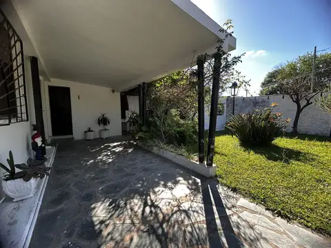 Casa en Venta en Ingeniero Adolfo Sourdeaux - 3 Ambientes