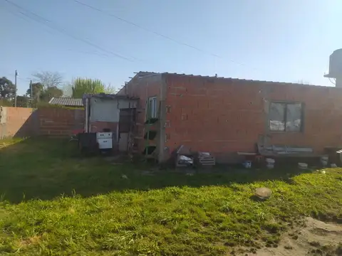 Casa en Venta en Mariano Acosta, USD 23.000