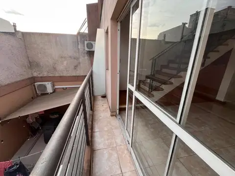 Depto Tipo Casa 2 ambientes con 1 baño