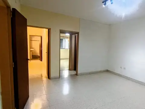 Depto Tipo Casa en Alquiler de 6 ambientes
