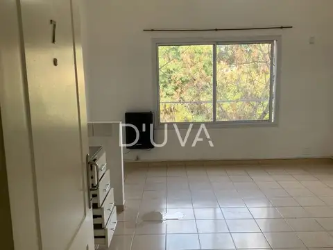 Departamento en Alquiler en Plaza Mateu, $ 450.000