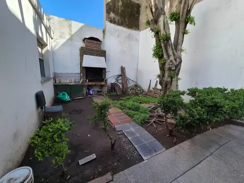 Casa 6 ambientes con 3 baños