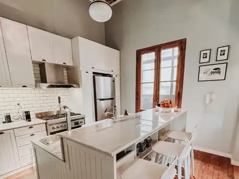 Depto Tipo Casa en Venta de 5 ambientes