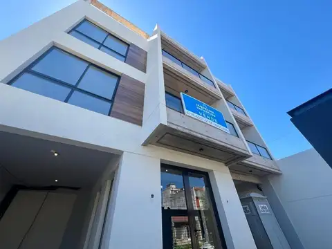 Alvarado 500 , Piso 1