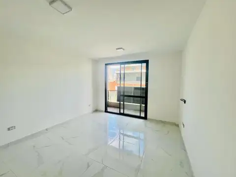 Departamento en Alquiler en Ramos Mejia, $ 750.000