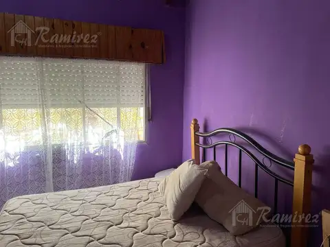 Casa 4 Amb. y Departamento En Venta - Paso del Rey, Moreno