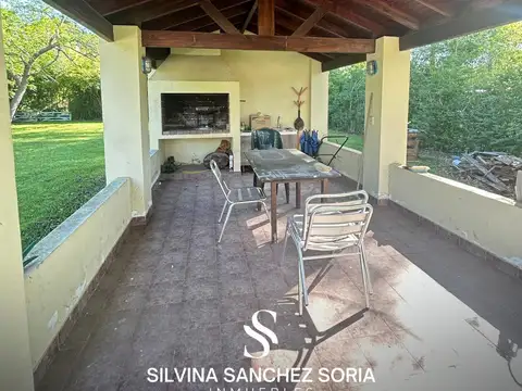 Casa 3 ambientes con 2 baños
