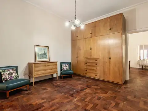 Casa 5 ambientes con 2 baños