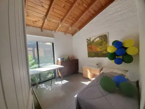 Casa en Alquiler Temporal con 1 cochera