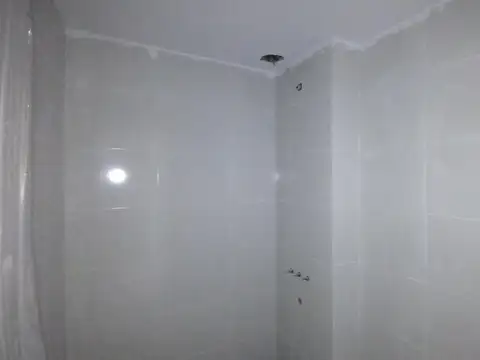 Venta/Financiacion Cocheras Cubiertas Planta Baja. Pichincha, Rosario