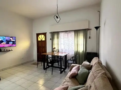 Depto Tipo Casa 2 ambientes con 1 baño