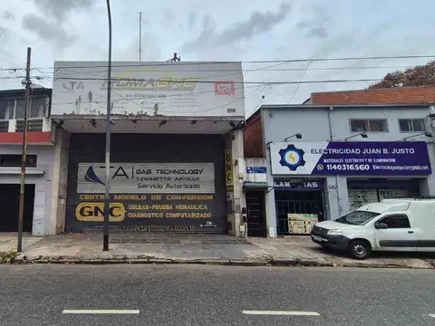 ALQUILER DE LOCAL EN FLORES