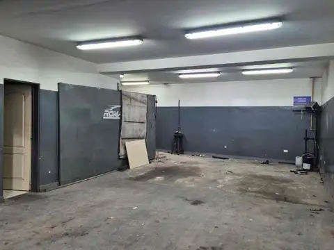 Local en Alquiler en Villa General Mitre, USD 3.000