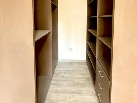 Departamento en Alquiler con 1 cocheras