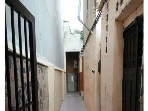Avenida Alberdi 857