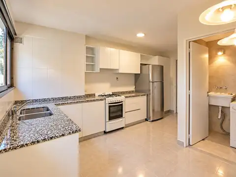Departamento 4 ambientes con 3 baños