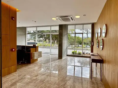 Apartamento en venta c/ cochera en Playa Brava