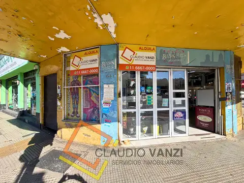 ALQUILER – LOCAL COMERCIAL EN ESQUINA ÚNICA