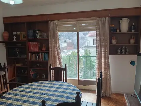DEPARTAMENTO SEMIPISO 4 AMBIENTES CABA CON BALCON