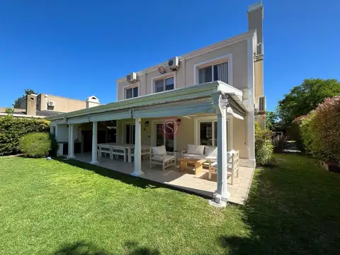 Casa en Venta de 3 dormitorios