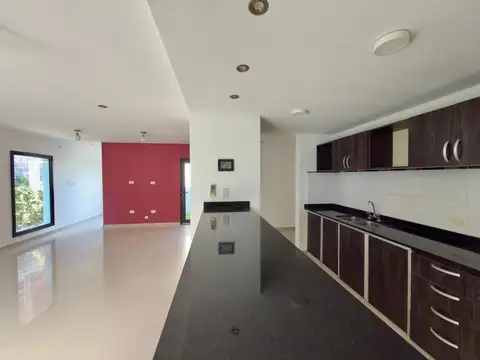 Casa 2 ambientes con 2 baños